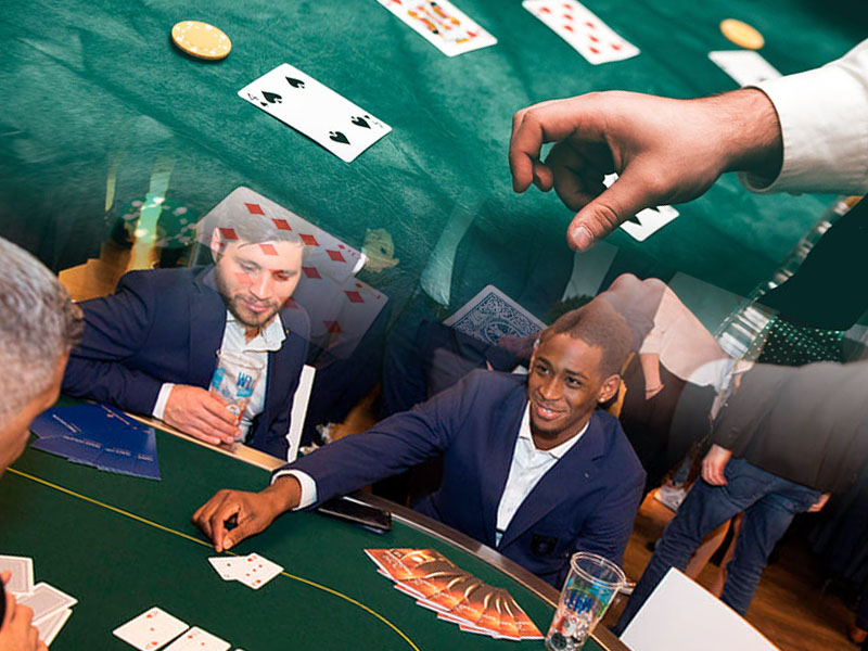 Как стать профессиональным игроком в покер и зарабатывать на этом